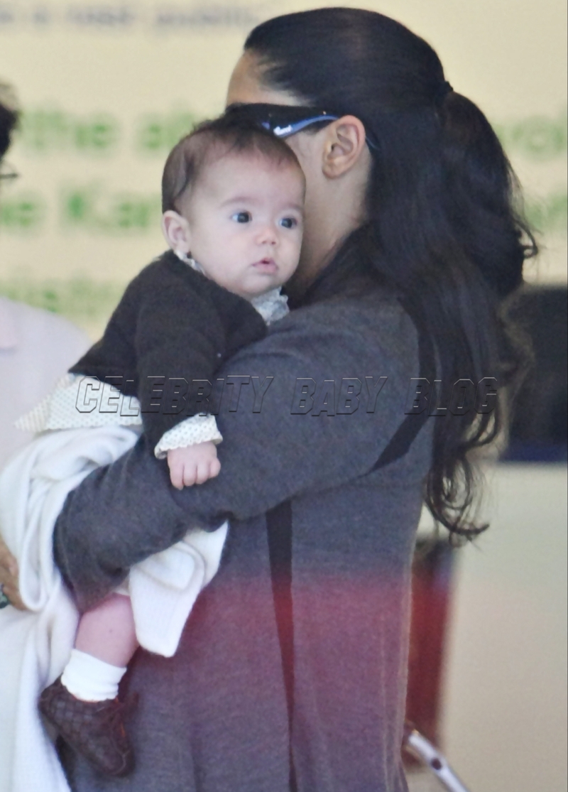 Salmahayek_salma_valen_17_011108_cb Salmahayek_salma_valen_17_011108_cb