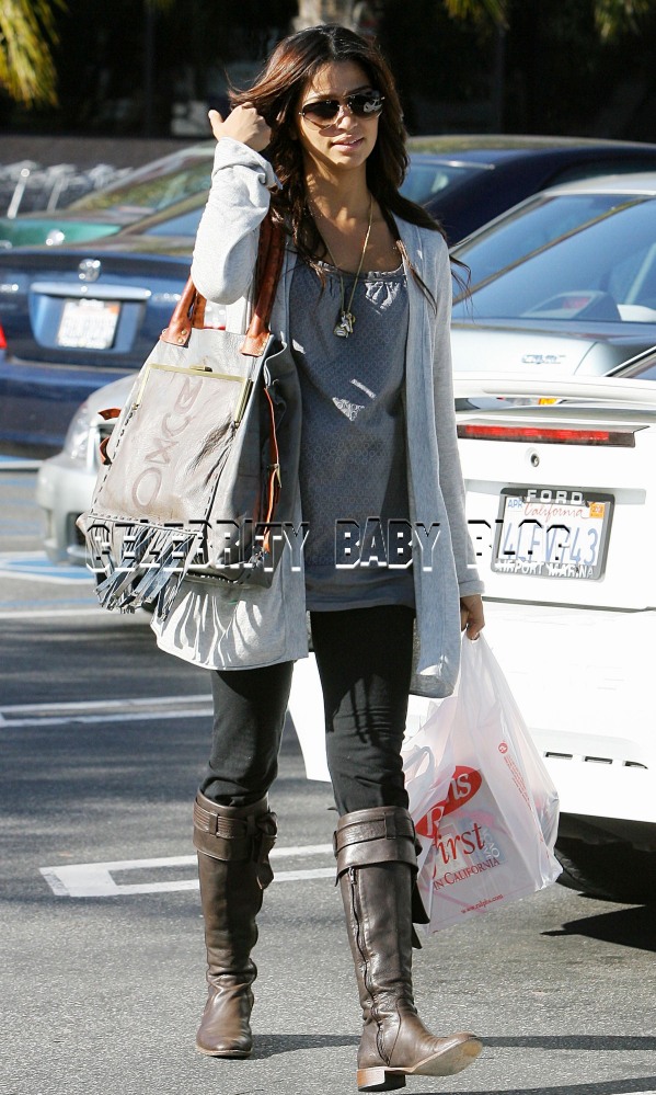 Model Camila Alves 25 was snapped picking up supplies from Ralph's in Los 
