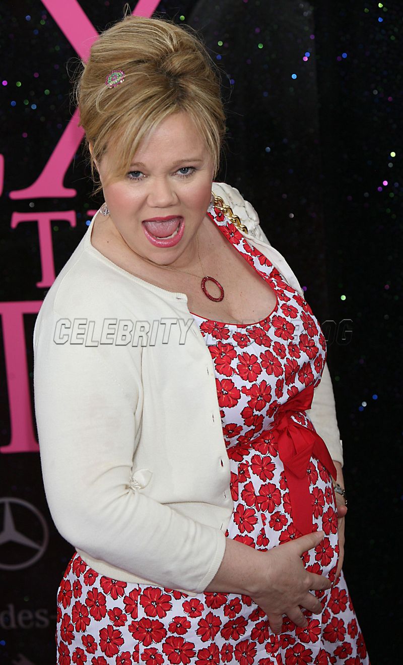 Caroline Rhea Shows Off Belly At Sex And The City Premiere