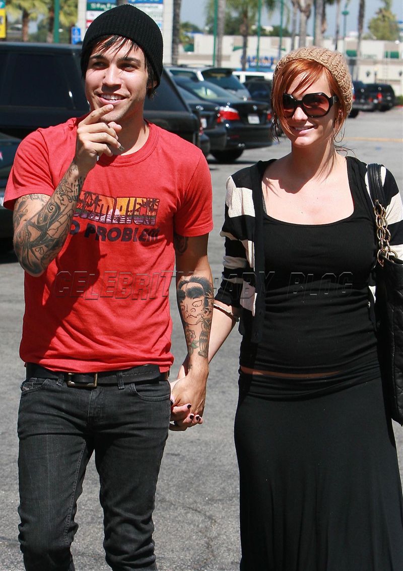 Ashlee Simpson Husband