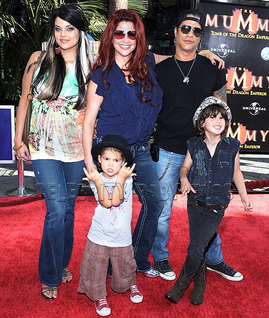 slash and perla ferrar. 43, wife Perla Ferrar,