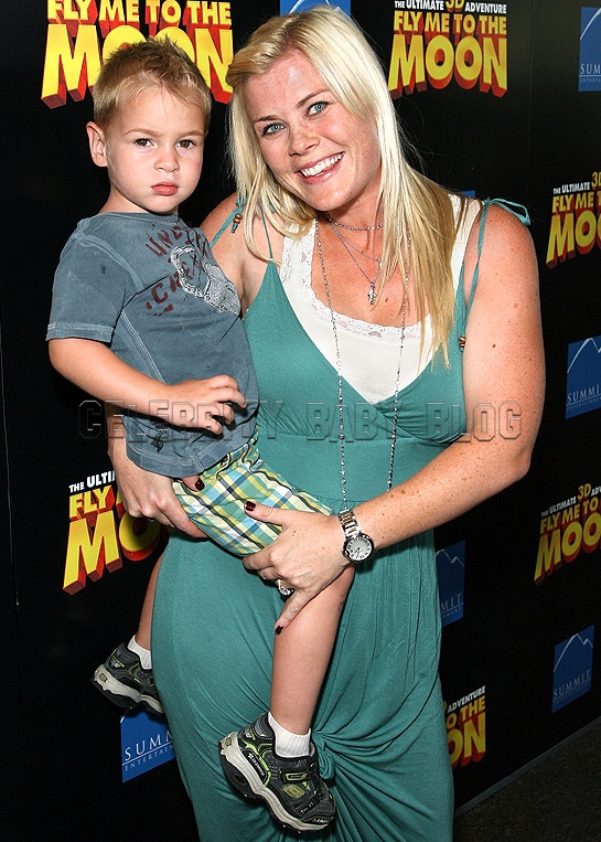 Expectant Alison Sweeney and So...