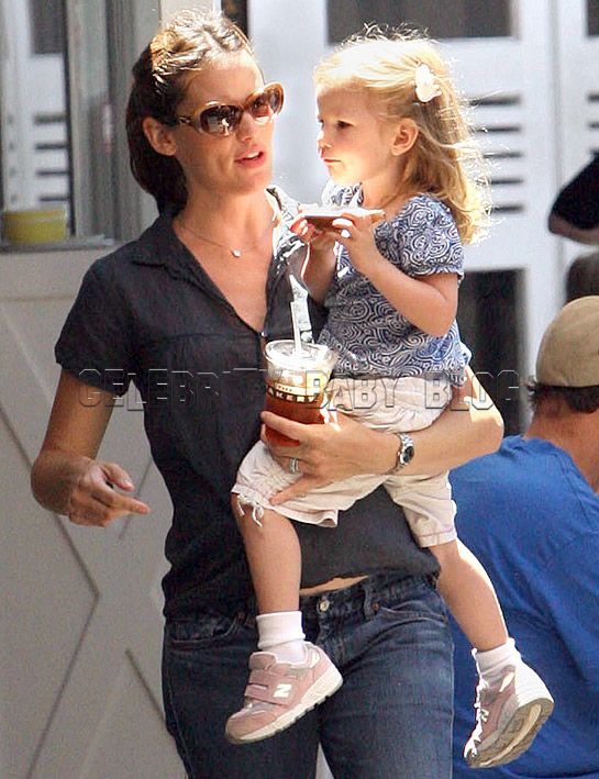 jennifer garner kids names. Jennifer Garner and Violet