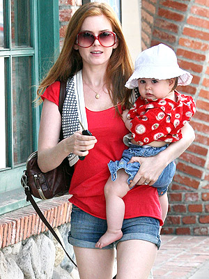 sacha baron cohen and isla fisher daughter. Isla Fisher and Olive Choose a