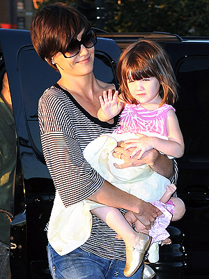 Katie_holmes