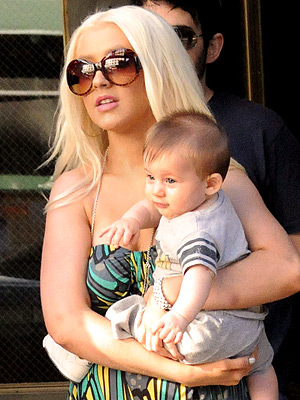 christina aguilera hair colors. Christina Aguilera and Max#39;s