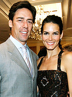 Angie_harmon