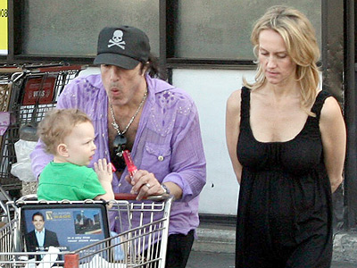 Paul Stanley: Still Partyin' Every Day - Moms & Babies - Celebrity Babies and Kids - Moms ...