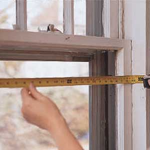 measuring the window for blinds
