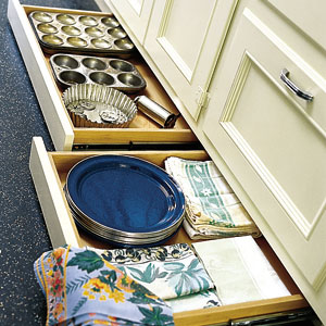 updated retro kitchen; hidden drawers in toelick
