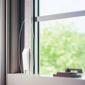 window wedge prevents falling windows from slamming down