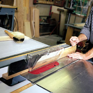 Ripping a Narrow Piece with a table saw

