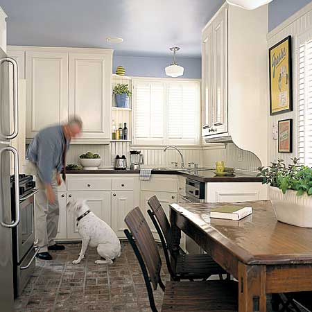 Eat-in galley kitchen