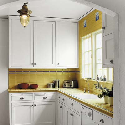 Kitchen Designs  Small Kitchens on New Kitchen Design For Small Spaced Kitchen