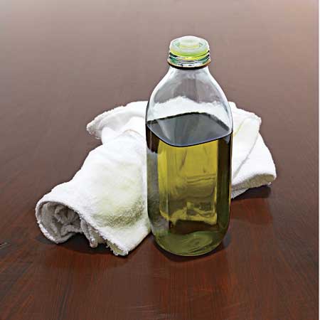 Olive Oil Brightens Wood