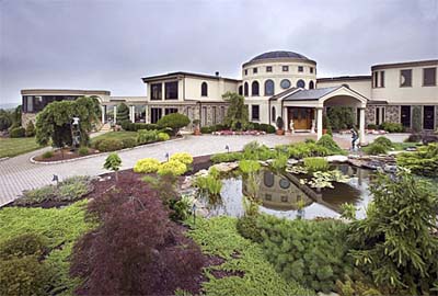 Michael Andretti's villa and driveway