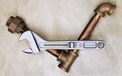 crescent wrench w/ sliding knob