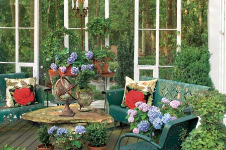 Create an Outdoor Living Room