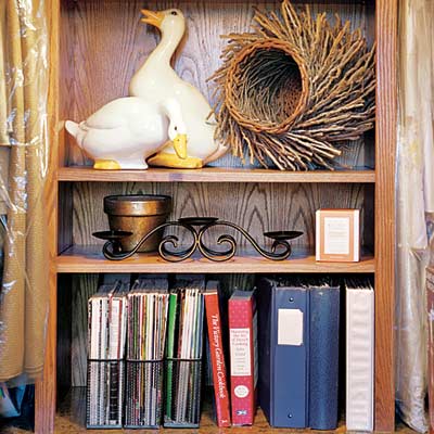 u shaped closet pantry with adjustable shelves