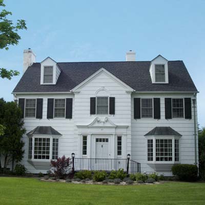an old Colonial Revival in the Hill Section, Burlington, Vermont