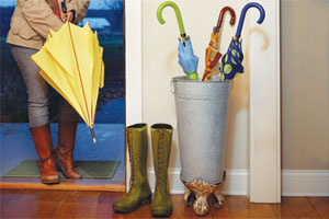 build a tub-foot umbrella stand