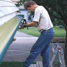installing rain gutters tout