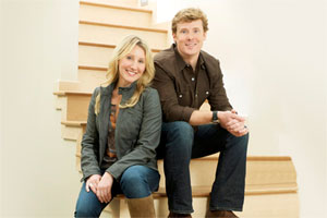 kevin o'connor and amy matthews are the hosts of this new house