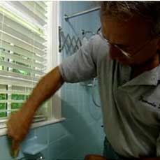 Replacing wall tile