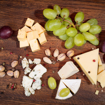 Best cheese appetizer: Grapes, goat cheese, pistachios - The Best and ...