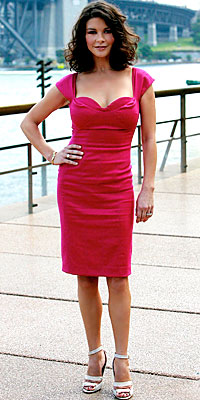 A Moxie Fashionista: Great Outfits: Catherine Zeta-Jones