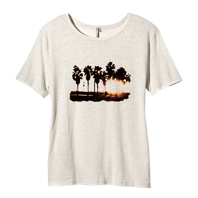 Beach Scene T-Shirt - Shop Summer's 5 Best Trends - InStyle.com