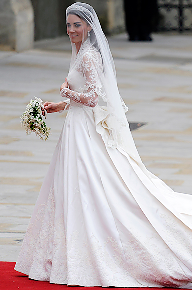 jaylow: Kate Middleton // Alexander McQueen Wedding Dress