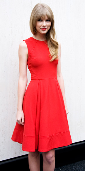 Sophie's fashion blog: Red Taylor Swift's dresses