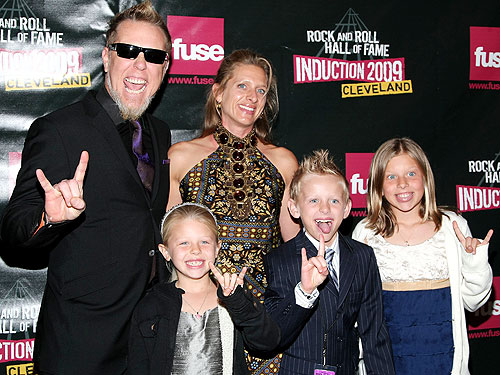 James and his family during the 2009 Rock and Roll Hall of Fame Induction