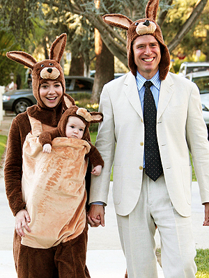 https://img2.timeinc.net/people/i/2009/cbb/blog/091116/alyson-hannigan-2-300.jpg
