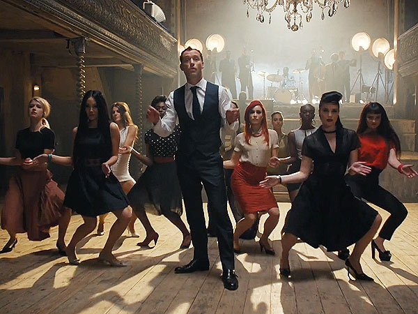 Jude Law Dances Up a Storm in Johnnie Walker Ad - Great Ideas : People.com