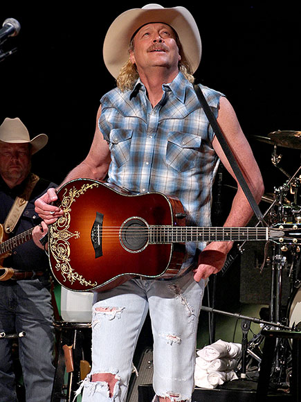 Man of the Mullet! Alan Jackson Goes Retro Onstage in Nashville ...