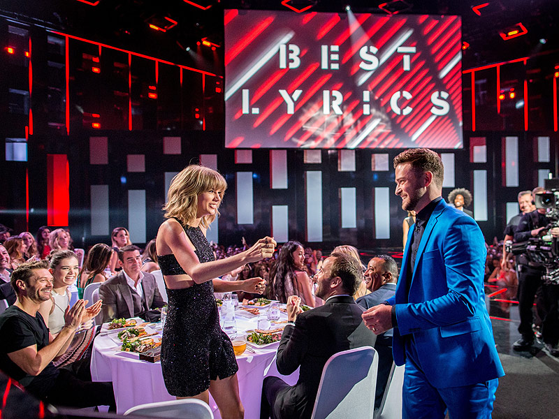 Taylor Swift iHeartRadio Music Awards Highlights: Photos, GIFs : People.com