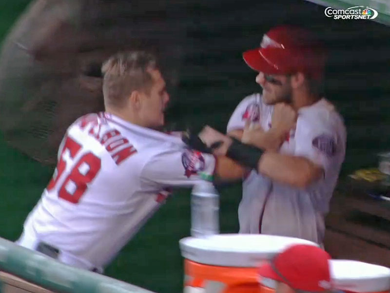 Nationals Players Bryce Harper and Jonathan Papelbon Brawl in Dugout ...