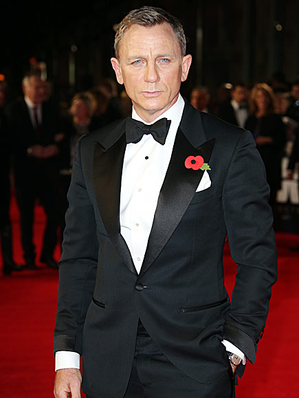 Daniel Craig Attends Spectre Red Carpet as James Bond Kicks into High ...