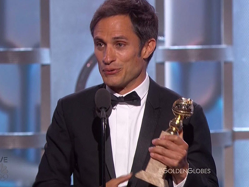 Golden Globes 2016: Gael Garcia Bernal Wins Best TV Actor, Musical or ...