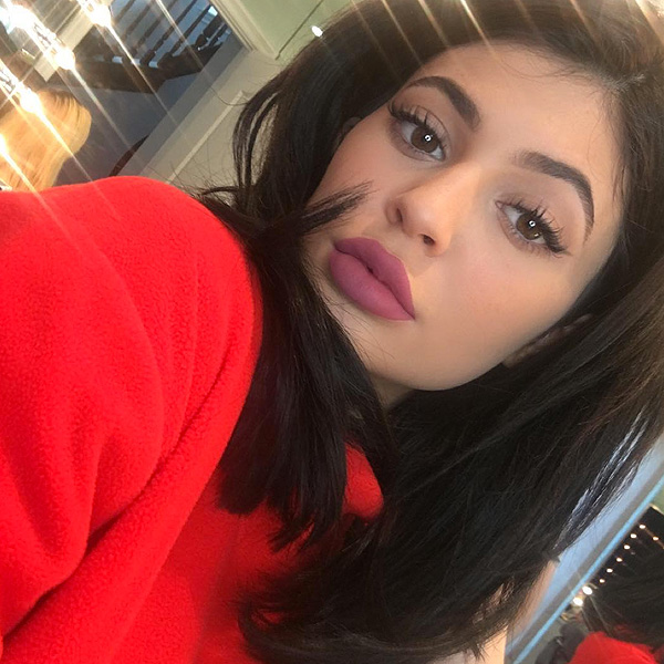 Kylie Jenner Reveals Her Latest Lip Kit Launch, Kylie Jenner Pink Lip ...