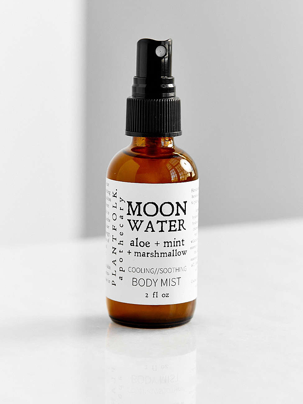 Moon water spray