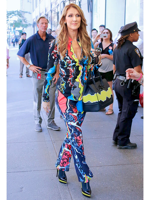 Celine Dion's High-Fashion Sidewalk Struts Are Only Getting Better ...
